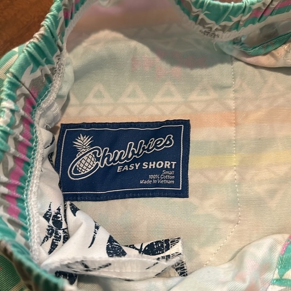Chubbies Men’s Small Easy Short Aztec Design- Like new condition. 100% cotton - Picture 5 of 10